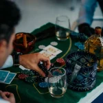 安全购彩，激情无限：线上彩票全面评估-棋牌技巧-棋牌策略-棋牌论坛