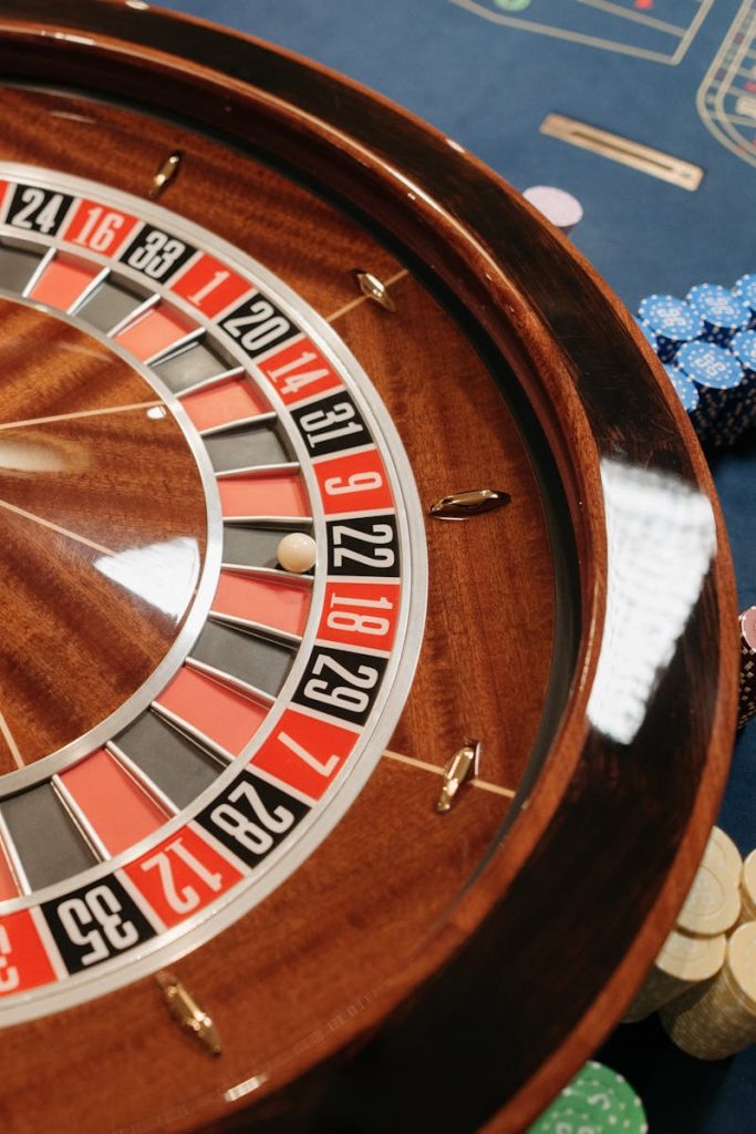 保持冷静和合理的资金管理是实现长期盈利的关键。-棋牌技巧-棋牌策略-棋牌论坛